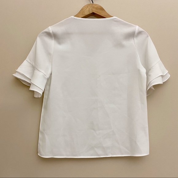 White Boxy Embroidered Ruffle Short Sleeve Blouse Women’s Small - Picture 2 of 5